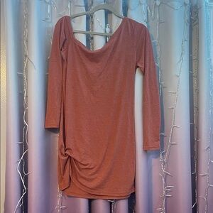 Women's Long Sleeve Scoop Neck Top in Dusty Rose